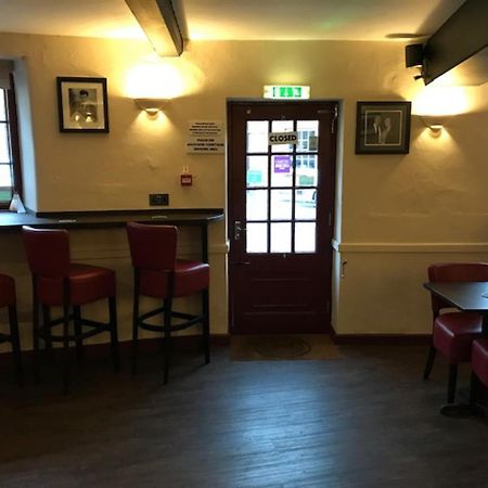 The Britannia Inn 舍伯恩 外观 照片