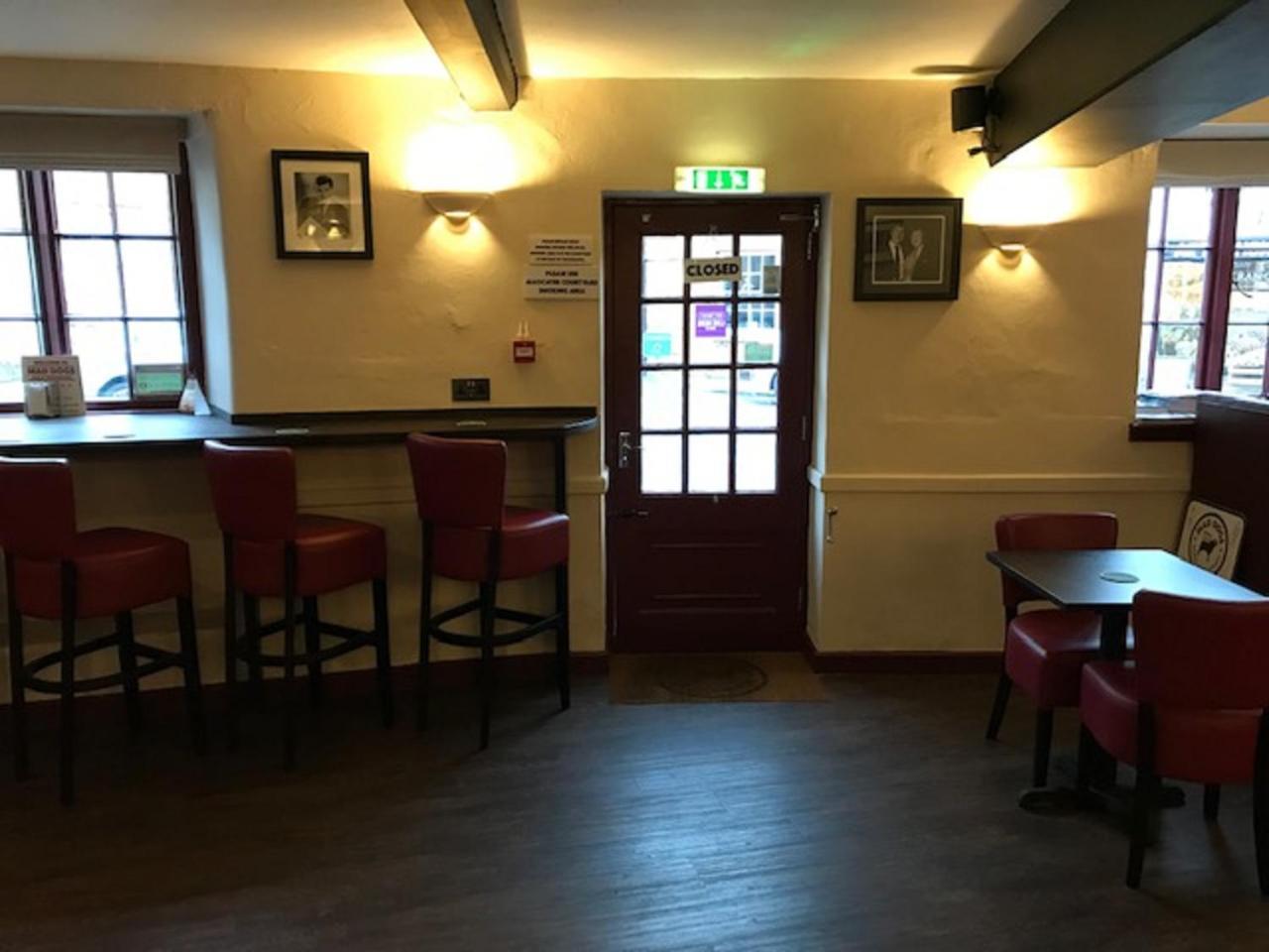 The Britannia Inn 舍伯恩 外观 照片